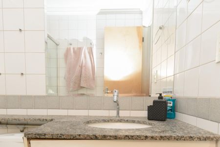 Apartamento à venda com 60m², 3 quartos e 1 vaga Apartamento à venda com 60m², 3 quartos e 1 vagaBanheiro Social