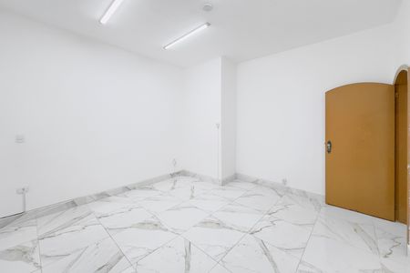 Casa para alugar com 170m², 3 quartos e 5 vagas Casa para alugar com 170m², 3 quartos e 5 vagasQuarto 2