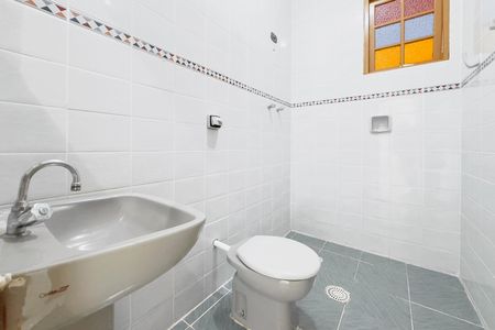 Casa para alugar com 170m², 3 quartos e 5 vagas Casa para alugar com 170m², 3 quartos e 5 vagasBanheiro