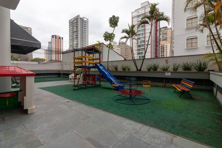 Apartamento à venda com 95m², 3 quartos e 2 vagasÁrea comum - Playground