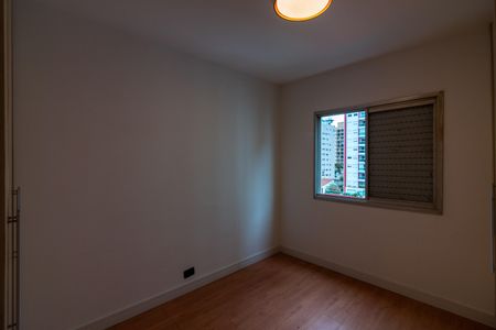 Apartamento à venda com 95m², 3 quartos e 2 vagasQuarto 2