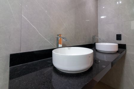 Apartamento à venda com 95m², 3 quartos e 2 vagasBanheiro da Suíte