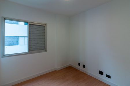 Apartamento à venda com 95m², 3 quartos e 2 vagasQuarto 1