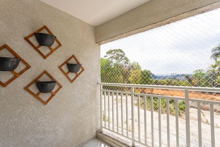 Varanda da sala  de apartamento para alugar com 2 quartos, 44m² em Conceição, Diadema