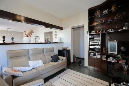 Apartamento à venda com 174m², 3 quartos e 2 vagasSala de TV