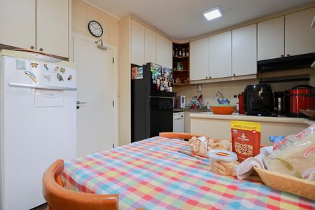 Apartamento à venda com 174m², 3 quartos e 2 vagasCozinha