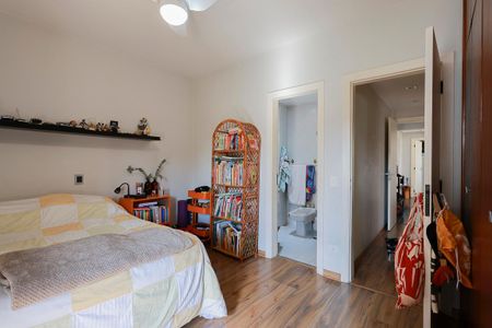 Apartamento à venda com 174m², 3 quartos e 2 vagasSuíte 2