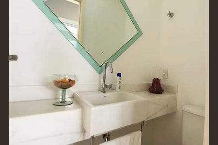 Banheiro de apartamento à venda com 3 quartos, 128m² em Jardim Paulista, São Paulo