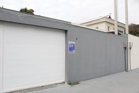 Casa de condomínio à venda com 160m², 3 quartos e 2 vagasGaragem