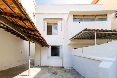 Casa à venda com 310m², 4 quartos e 1 vagaÁrea de serviço