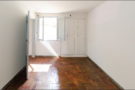 Casa à venda com 310m², 4 quartos e 1 vagaCasa 3 - Quarto