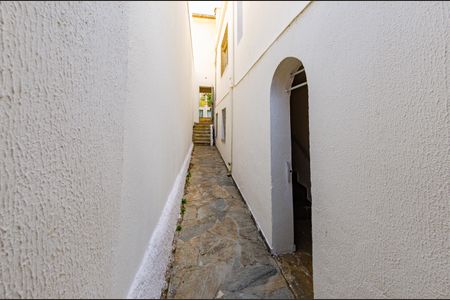 Casa à venda com 310m², 4 quartos e 1 vagaCorredor lateral
