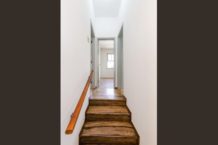 Casa à venda com 310m², 4 quartos e 1 vagaEscada quartos