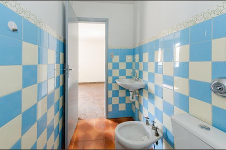 Casa à venda com 310m², 4 quartos e 1 vagaCasa 3 - Banheiro