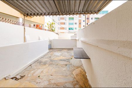 Casa à venda com 310m², 4 quartos e 1 vagaCasa 2 - Área