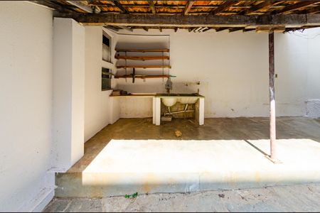 Casa à venda com 310m², 4 quartos e 1 vagaÁrea de serviço