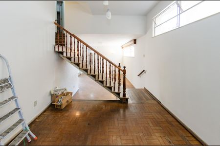 Casa à venda com 310m², 4 quartos e 1 vagaSala