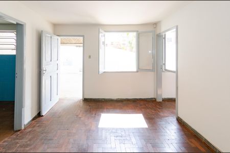 Casa à venda com 310m², 4 quartos e 1 vagaCasa 3 - Sala