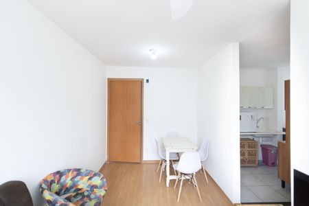 Apartamento para alugar com 45m², 2 quartos e 1 vagaSala