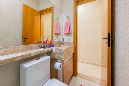 Casa à venda com 153m², 3 quartos e 1 vagaBanheiro Corredor