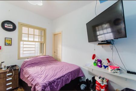 Casa à venda com 456m², 4 quartos e 2 vagasQuarto 4