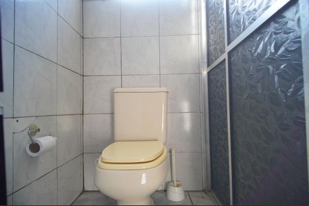 Casa à venda com 357m², 4 quartos e 2 vagasBanheiro 2