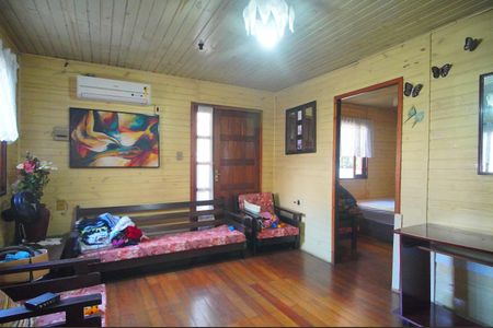 Sala de casa à venda com 4 quartos, 357m² em Rondônia, Novo Hamburgo