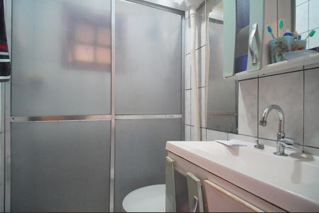 Casa à venda com 357m², 4 quartos e 2 vagasBanheiro 1