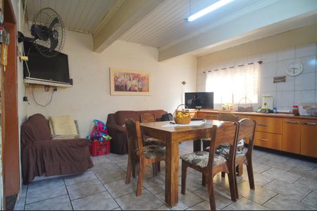 Casa à venda com 357m², 4 quartos e 2 vagasCozinha 2