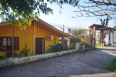 Casa à venda com 357m², 4 quartos e 2 vagasFachada