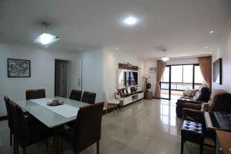 Sala de apartamento à venda com 4 quartos, 150m² em Jacarepaguá, Rio de Janeiro