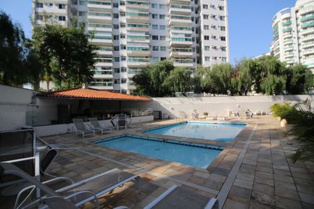 Apartamento à venda com 150m², 4 quartos e 2 vagasPiscina