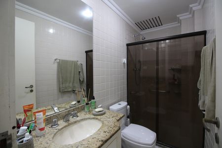 Apartamento à venda com 150m², 4 quartos e 2 vagasBanheiro Social