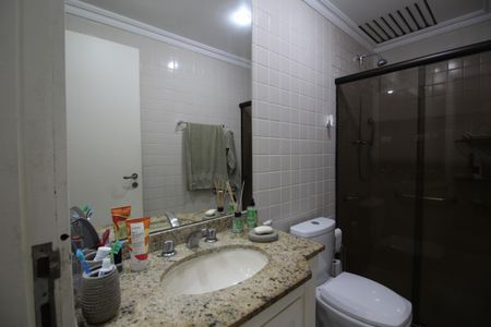 Apartamento à venda com 150m², 4 quartos e 2 vagasBanheiro Social