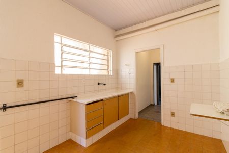 Casa para alugar com 103m², 3 quartos e 2 vagasCozinha