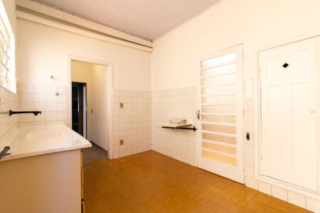 Casa para alugar com 103m², 3 quartos e 2 vagasCozinha