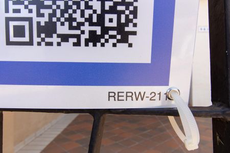 Casa para alugar com 103m², 3 quartos e 2 vagasPlaquinha