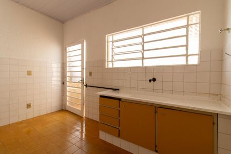 Casa para alugar com 103m², 3 quartos e 2 vagasCozinha