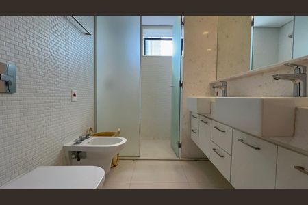 Apartamento à venda com 107m², 1 quarto e 1 vagaBanheiro da Suíte