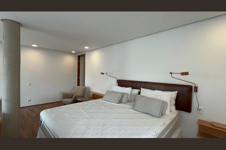 Apartamento à venda com 107m², 1 quarto e 1 vagaSuite