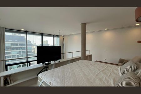 Apartamento à venda com 107m², 1 quarto e 1 vagaSuite