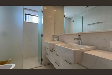 Apartamento à venda com 107m², 1 quarto e 1 vagaBanheiro da Suíte