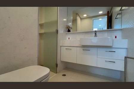 Apartamento à venda com 107m², 1 quarto e 1 vagaBanheiro