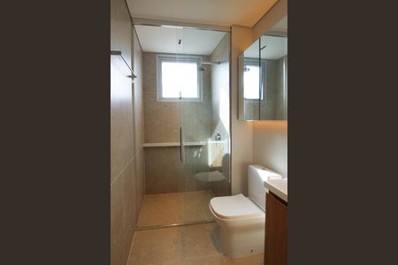 Apartamento à venda com 179m², 2 quartos e 1 vaga Apartamento à venda com 179m², 2 quartos e 1 vagaBanheiro da Suíte 1
