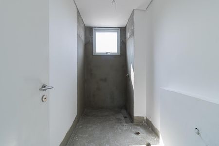 Apartamento à venda com 179m², 2 quartos e 1 vagaBanheiro da Suíte 1