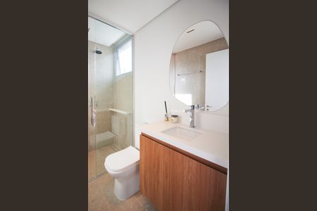Apartamento à venda com 179m², 2 quartos e 1 vaga Apartamento à venda com 179m², 2 quartos e 1 vagaBanheiro da Suíte 2