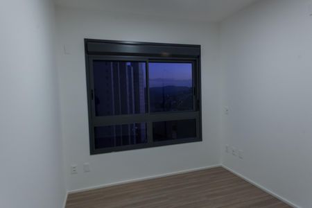 Apartamento à venda com 76m², 2 quartos e 2 vagas Apartamento à venda com 76m², 2 quartos e 2 vagasSemi Suíte