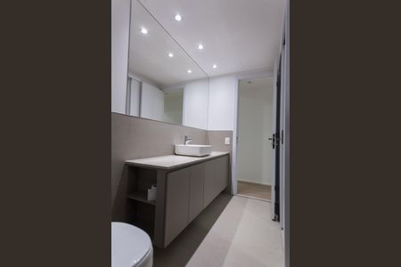 Banheiro Semi Suíte de apartamento à venda com 2 quartos, 76m² em Vila da Serra, Nova Lima
