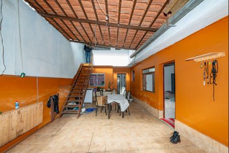 Casa à venda com 380m², 2 quartos e 3 vagasCasa 2 - Entrada