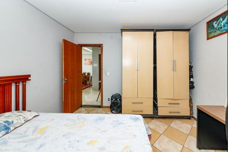 Casa à venda com 380m², 2 quartos e 3 vagasQuarto 2